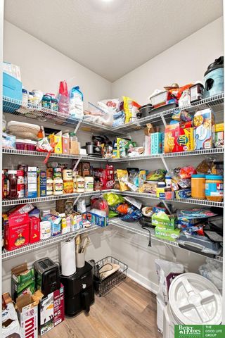 1933 N Kara Way, Fremont, NE 68025