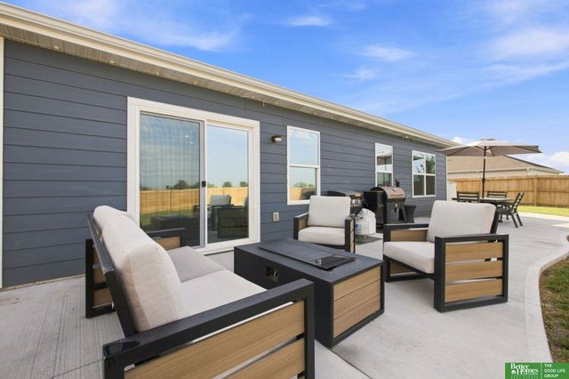 1933 N Kara Way, Fremont, NE 68025