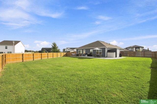 1933 N Kara Way, Fremont, NE 68025