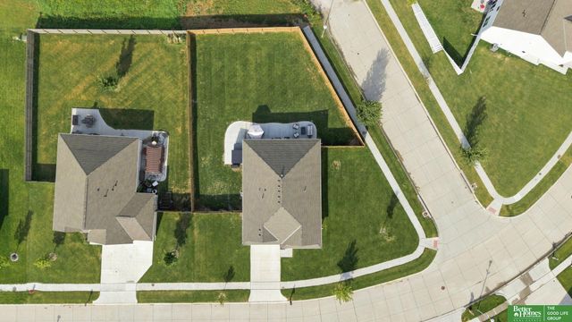 1933 N Kara Way, Fremont, NE 68025