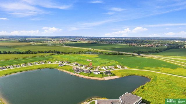 1933 N Kara Way, Fremont, NE 68025