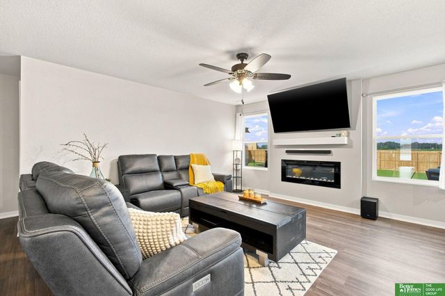 1933 N Kara Way, Fremont, NE 68025