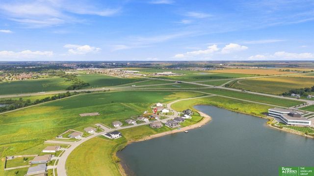 1933 N Kara Way, Fremont, NE 68025