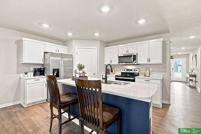 1933 N Kara Way, Fremont, NE 68025