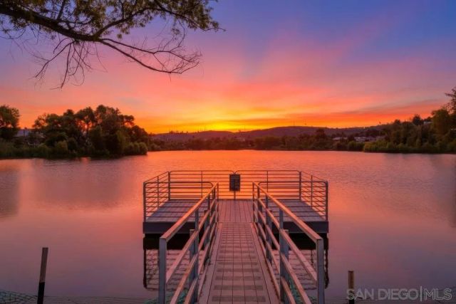 12728 Lakeshore Dr A, Lakeside, CA 92040