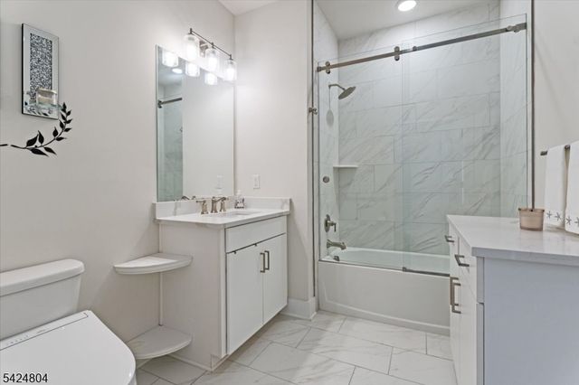2 Vanderbilt Blvd 106, Florham Park Boro, NJ 07932
