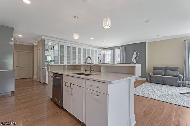 2 Vanderbilt Blvd 106, Florham Park Boro, NJ 07932