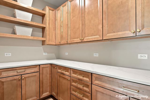 7811 Hidden Pine Lane, Richmond, IL 60071