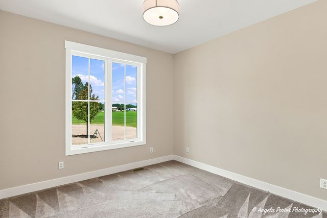 7811 Hidden Pine Lane, Richmond, IL 60071
