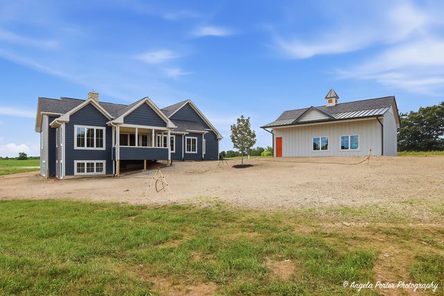 7811 Hidden Pine Lane, Richmond, IL 60071