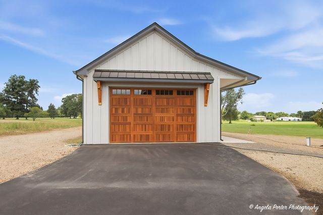 7811 Hidden Pine Lane, Richmond, IL 60071