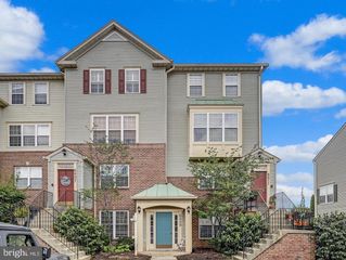6809 STONE MAPLE TER #A, Centreville, VA 20121