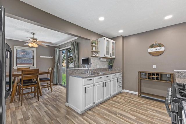 1704 Murray AVENUE, Waukesha, WI 53186