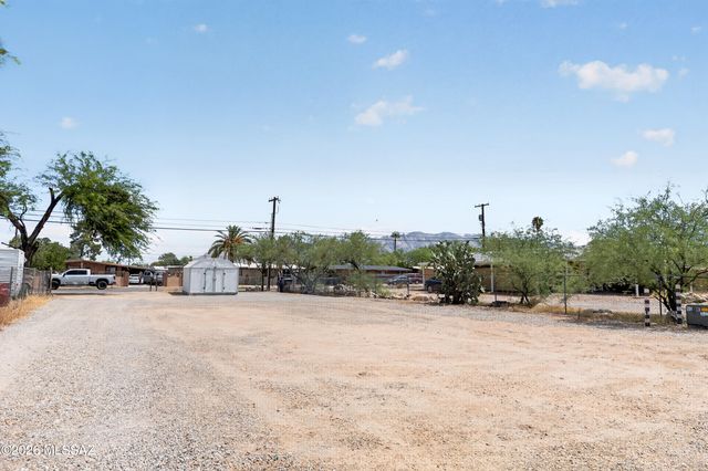 131 W Pastime Road, Tucson, AZ 85705