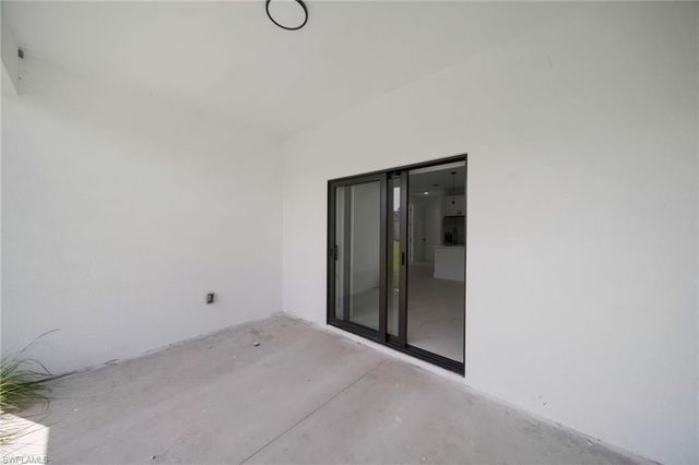 4744 27th ST SW, Lehigh Acres, FL 33973