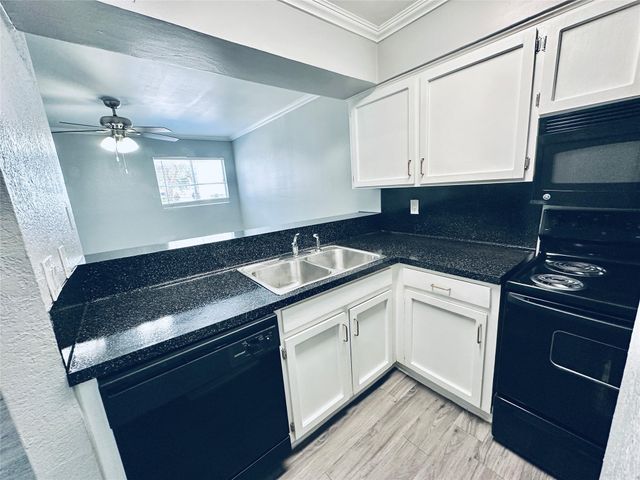 3702 S Second ST 118, Austin, TX 78704