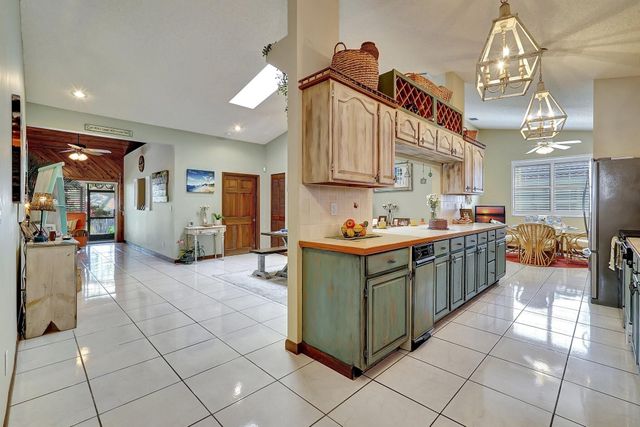 419 SE 6th Street, Dania Beach, FL 33004