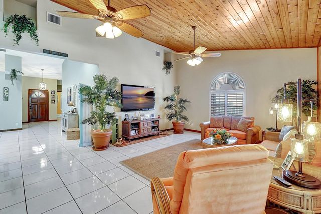 419 SE 6th Street, Dania Beach, FL 33004