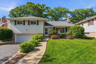 38 W Rand Road, Villa Park, IL 60181