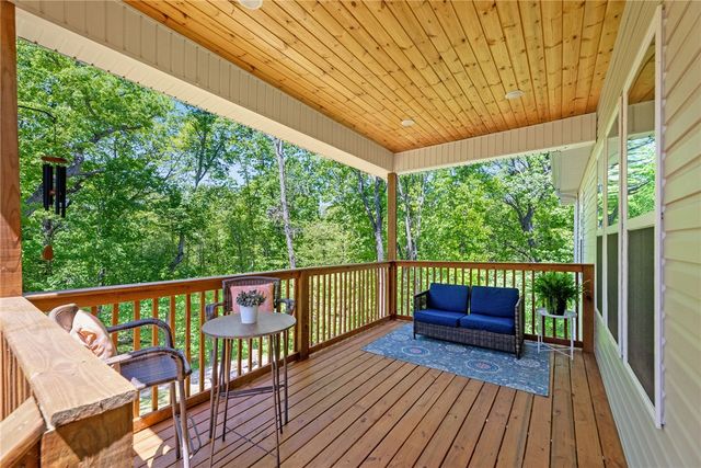 1 Brecknock Circle, Bella Vista, AR 72714