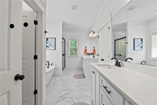 1 Brecknock Circle, Bella Vista, AR 72714