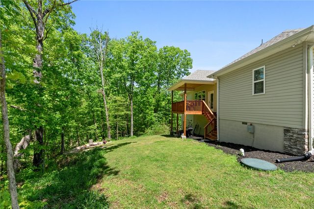 1 Brecknock Circle, Bella Vista, AR 72714