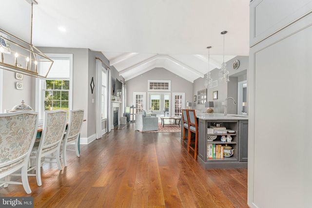 3858 MEADOW VIEW FARM RD, Newtown Square, PA 19073