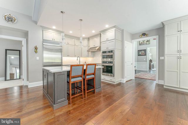 3858 MEADOW VIEW FARM RD, Newtown Square, PA 19073