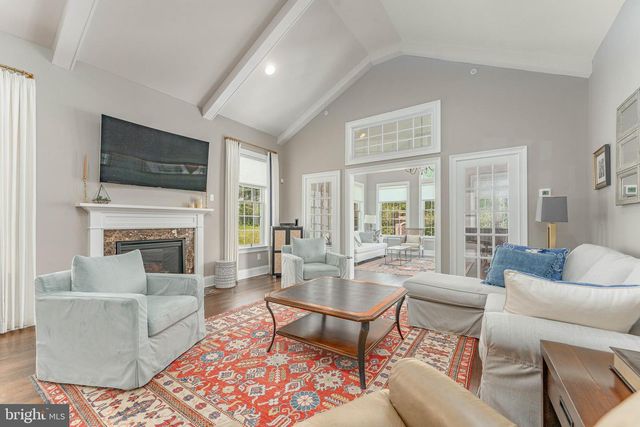 3858 MEADOW VIEW FARM RD, Newtown Square, PA 19073
