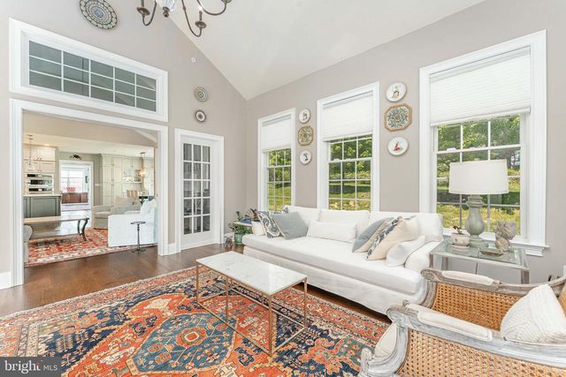3858 MEADOW VIEW FARM RD, Newtown Square, PA 19073
