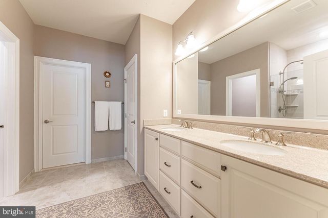 3858 MEADOW VIEW FARM RD, Newtown Square, PA 19073