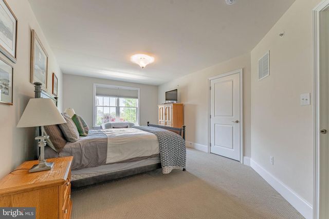 3858 MEADOW VIEW FARM RD, Newtown Square, PA 19073