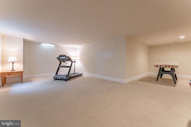 3858 MEADOW VIEW FARM RD, Newtown Square, PA 19073