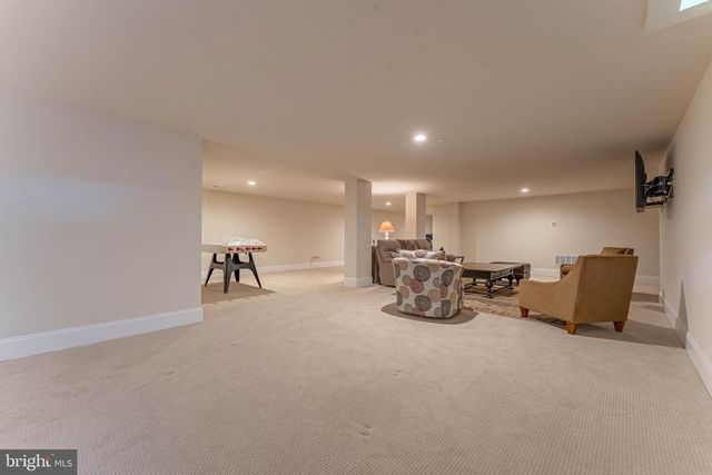 3858 MEADOW VIEW FARM RD, Newtown Square, PA 19073