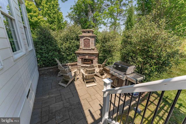 3858 MEADOW VIEW FARM RD, Newtown Square, PA 19073