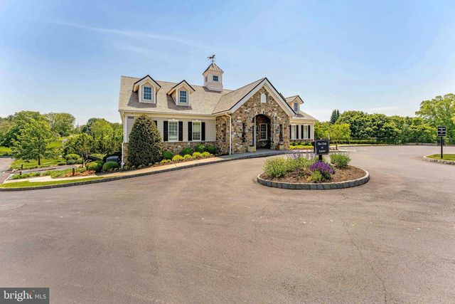 3858 MEADOW VIEW FARM RD, Newtown Square, PA 19073