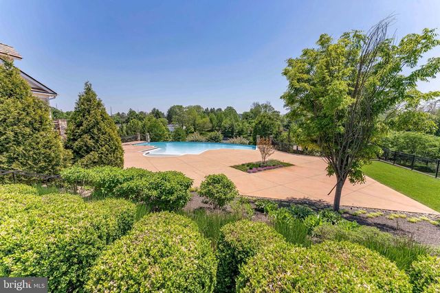 3858 MEADOW VIEW FARM RD, Newtown Square, PA 19073