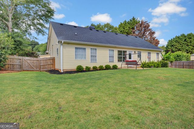 468 Bear Cub Path, Social Circle, GA 30025