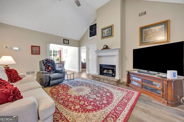 468 Bear Cub Path, Social Circle, GA 30025