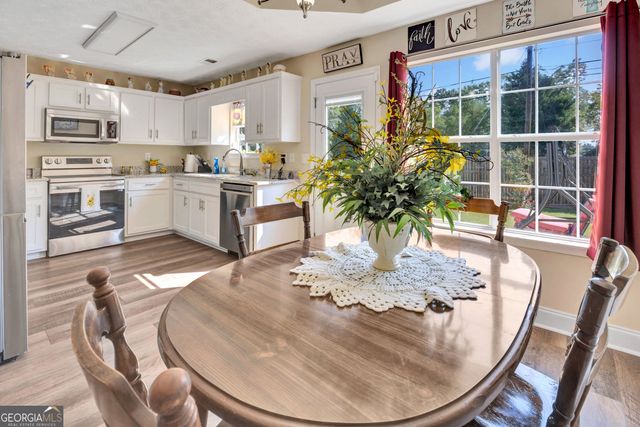 468 Bear Cub Path, Social Circle, GA 30025