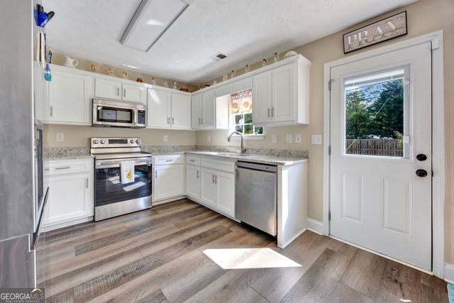 468 Bear Cub Path, Social Circle, GA 30025
