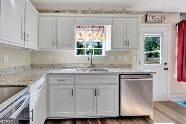 468 Bear Cub Path, Social Circle, GA 30025