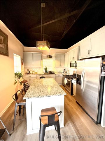 10352 Fig Road, Henryetta, OK 74437