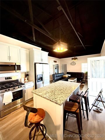 10352 Fig Road, Henryetta, OK 74437