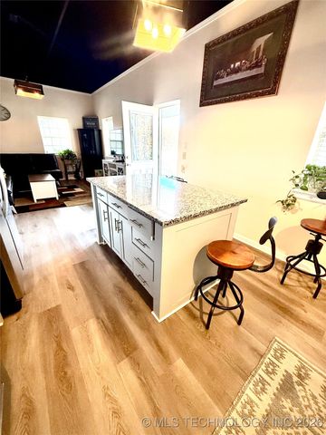 10352 Fig Road, Henryetta, OK 74437