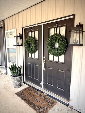 10352 Fig Road, Henryetta, OK 74437