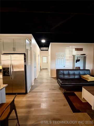 10352 Fig Road, Henryetta, OK 74437