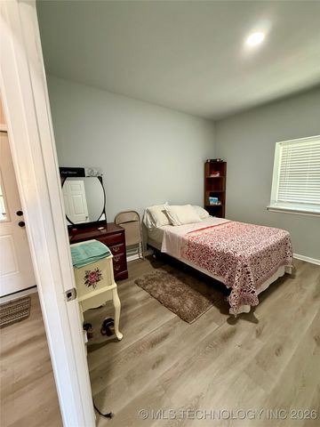 10352 Fig Road, Henryetta, OK 74437