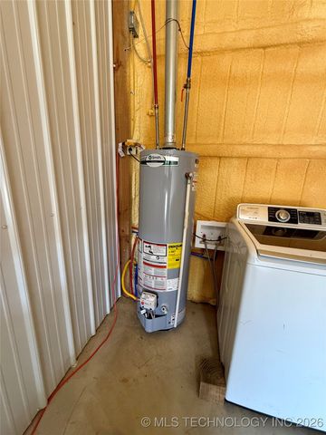 10352 Fig Road, Henryetta, OK 74437