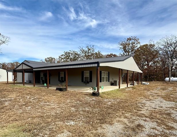 10352 Fig Road, Henryetta, OK 74437